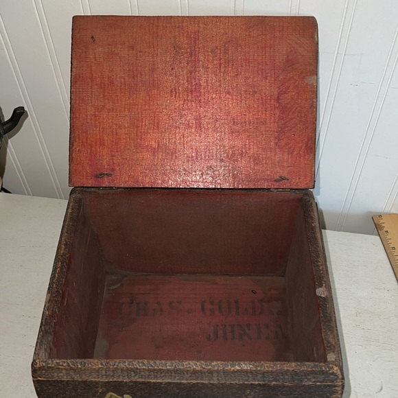 Antique handmade & painted wooden box - Picture 6 of 7